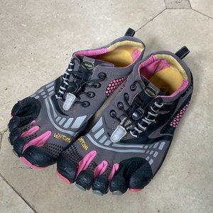 FiveFingers toe shoes
